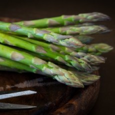 Green Asparagus (아스파라거스 그리인)